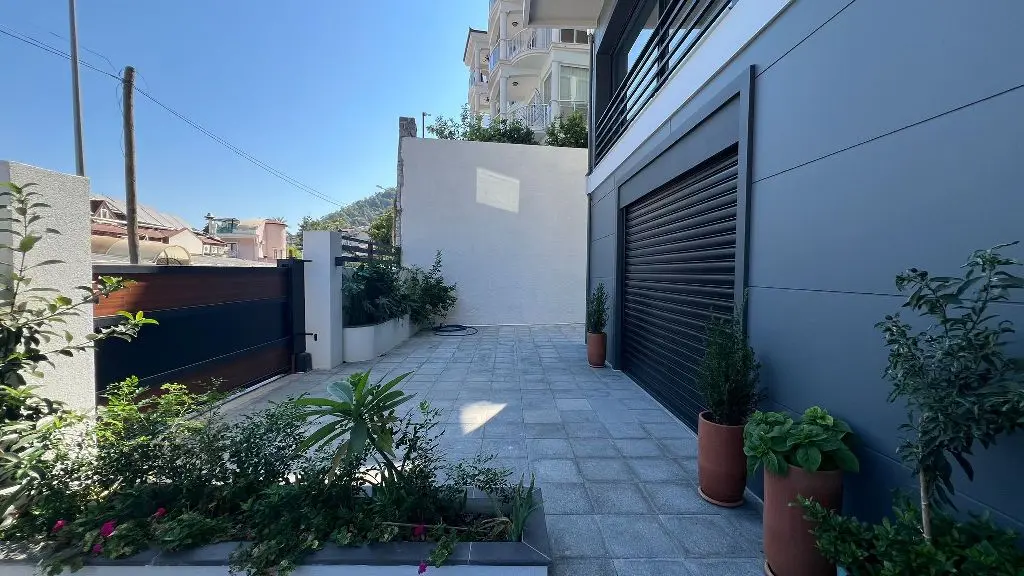 Property in Karagozler